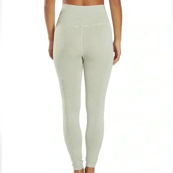 NWOT FREE PEOPLE  Good Karma Yoga Leggings XS/S - Picture 2 of 8